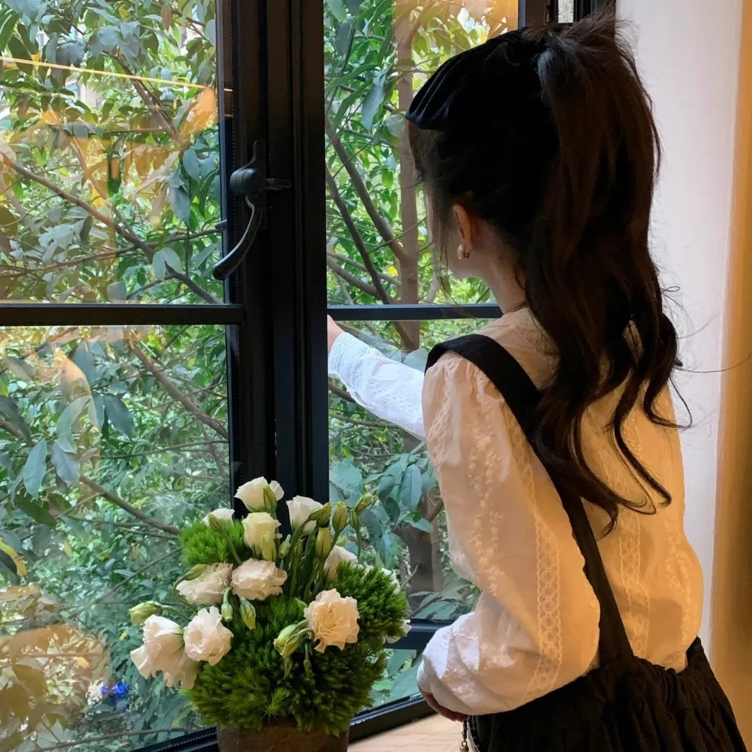 绣间藏春